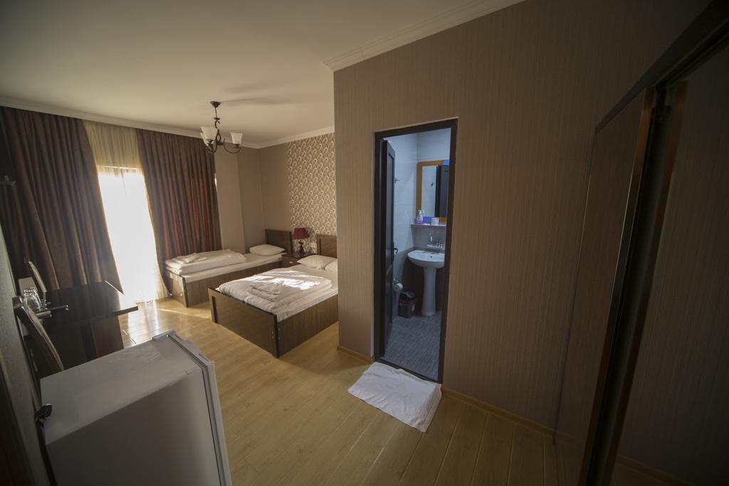 Hotel Nikala 츠할투보 외부 사진