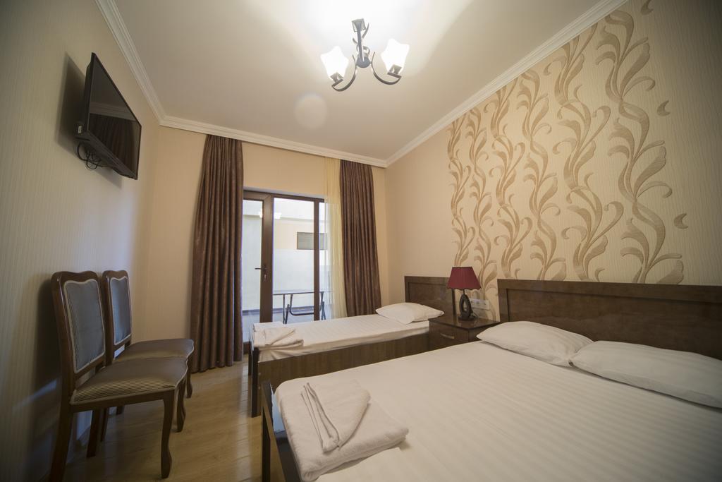 Hotel Nikala 츠할투보 외부 사진