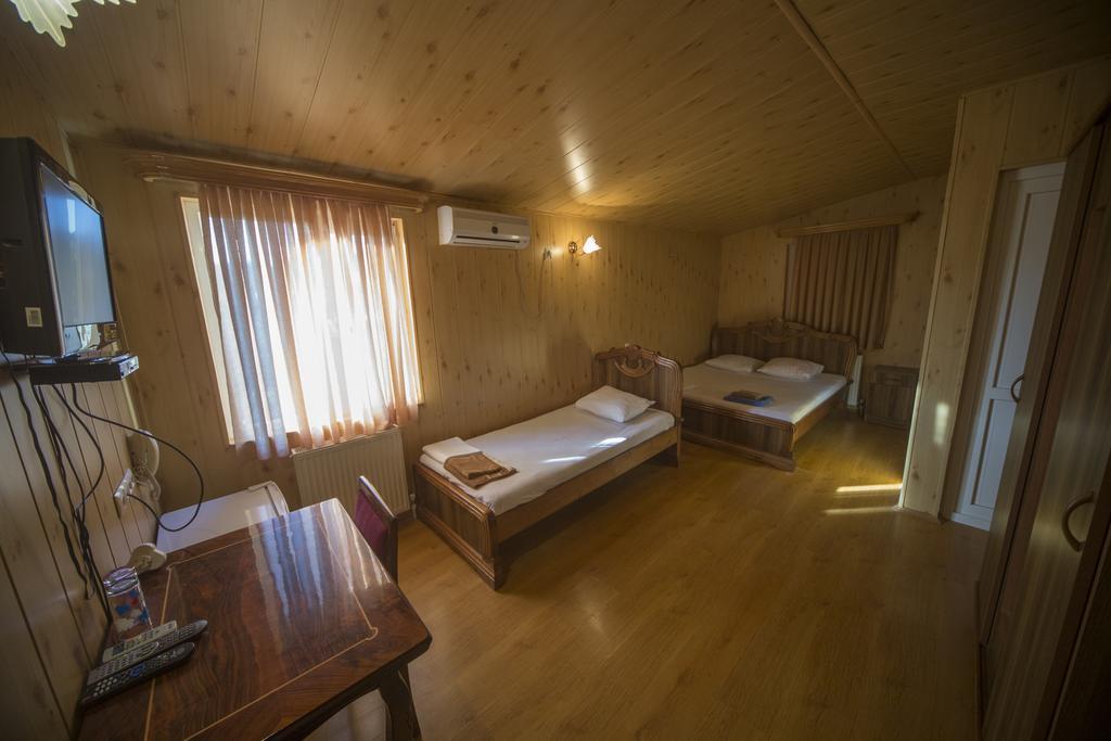 Hotel Nikala 츠할투보 외부 사진